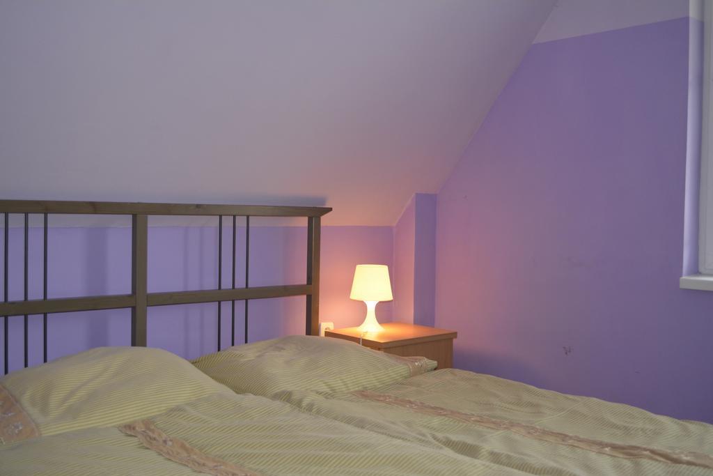 Petunia-Dom S Dvoma Spalnami Bešeňová Cameră foto